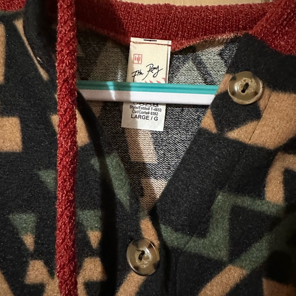 Geometric Pattern Hooded Cardigan - Picture 2 of 4